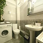 Classic Charm In Old Town With Cathedral Views